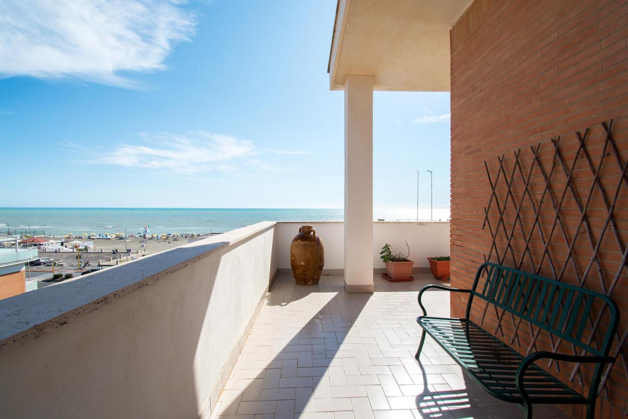 Ostia Attico Fronte Mare Lido di Ostia Exterior foto